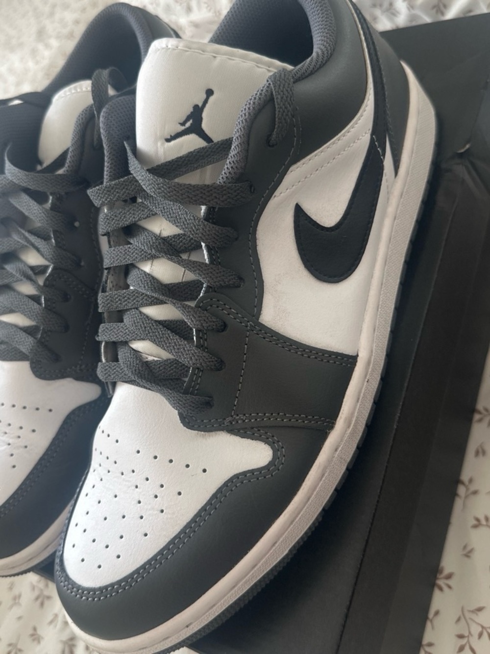 Air Jordan 1 Low 'Grey White'